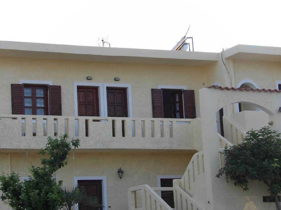 Teo 1 Apartment Gouves Dış mekan fotoğraf